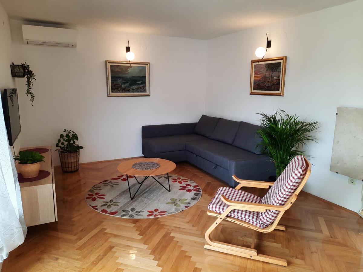 Apartment Maeistro By Privileggio Residence Rovinj Bagian luar foto